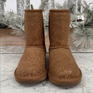 UGG Tan Lace Pattern Winter Boots